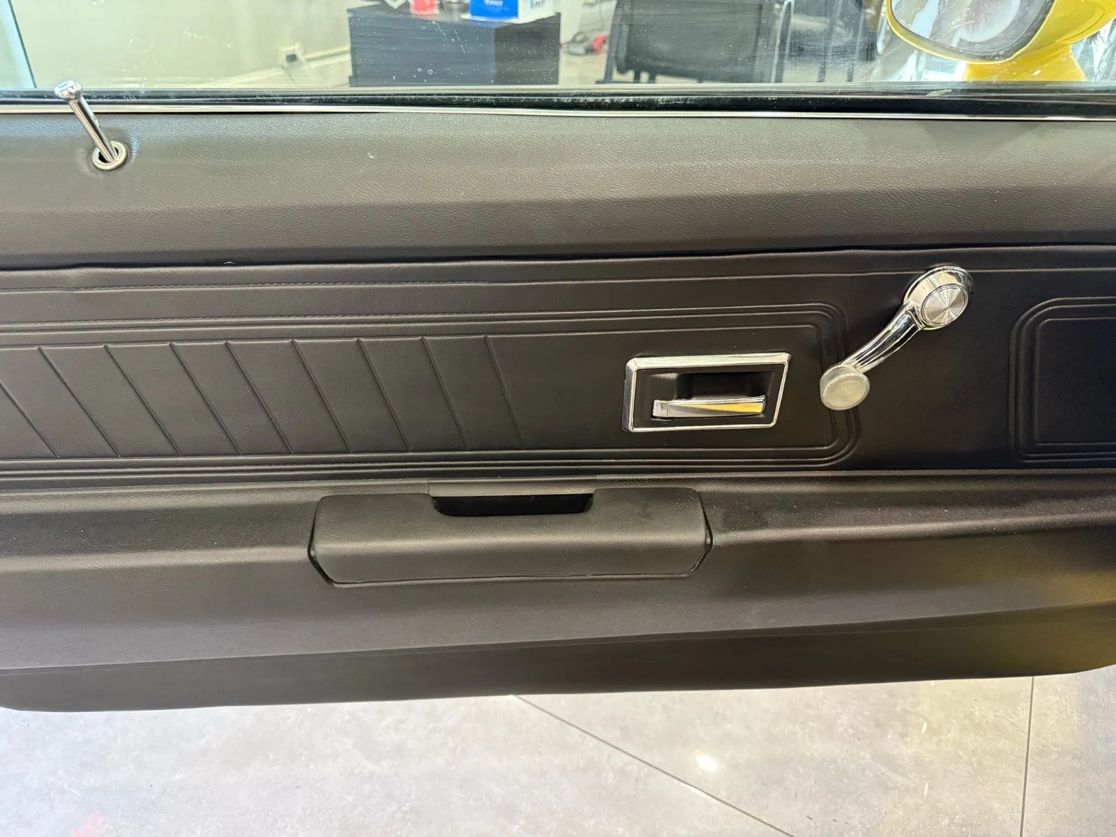 Chevrolet-Camaro-1970-Coupe-12