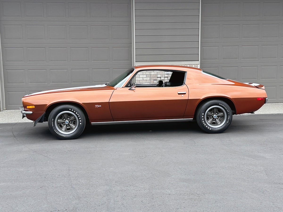 Chevrolet-Camaro-1970-Coupe-2