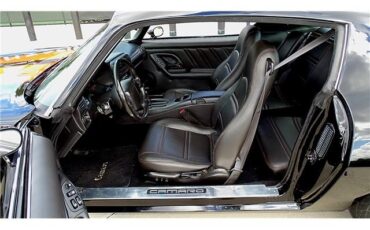 Chevrolet-Camaro-1973-TWO-DOOR-HARD-TOP-17