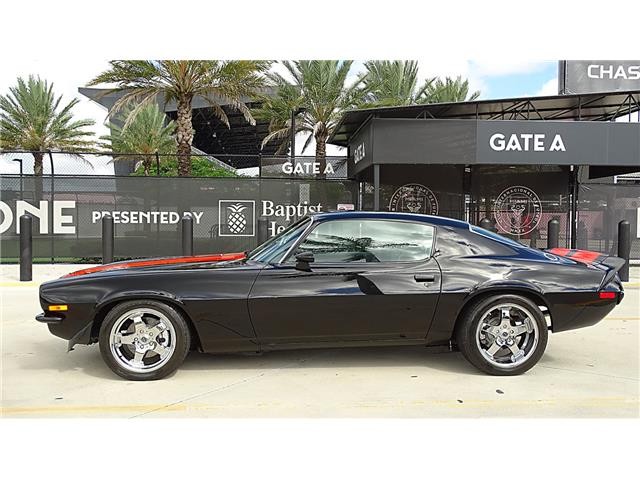 Chevrolet-Camaro-1973-TWO-DOOR-HARD-TOP-2