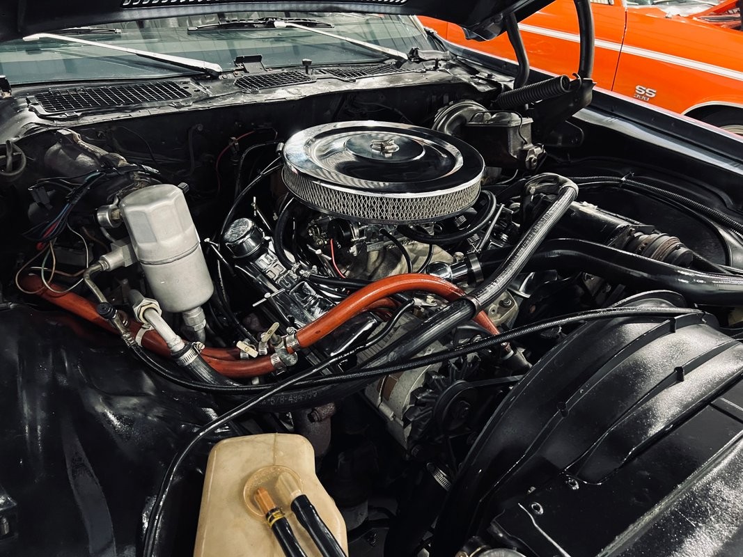 Chevrolet-Camaro-1976-Coupe-10