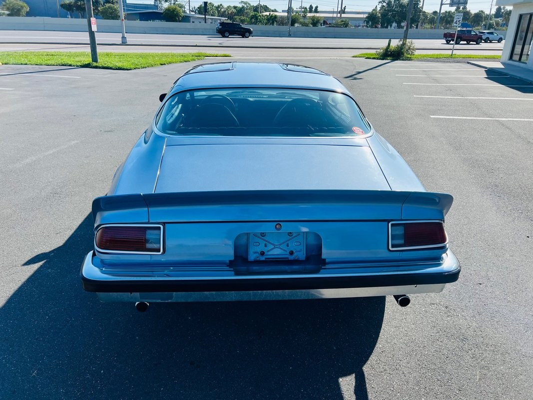 Chevrolet-Camaro-1976-Coupe-4