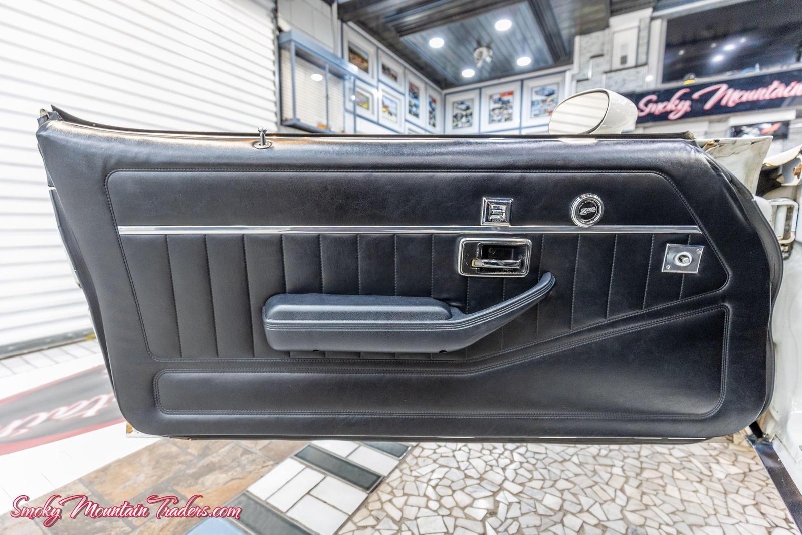 Chevrolet-Camaro-1978-39