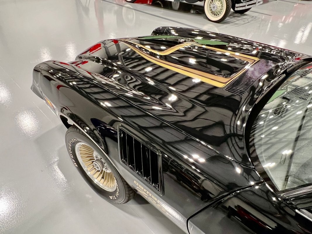 Chevrolet-Camaro-1978-Coupe-14