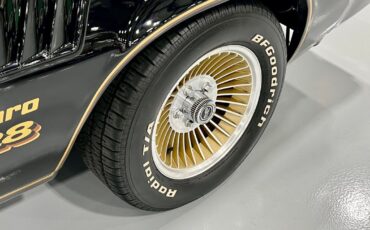 Chevrolet-Camaro-1978-Coupe-21