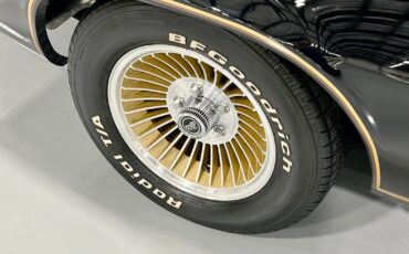 Chevrolet-Camaro-1978-Coupe-22