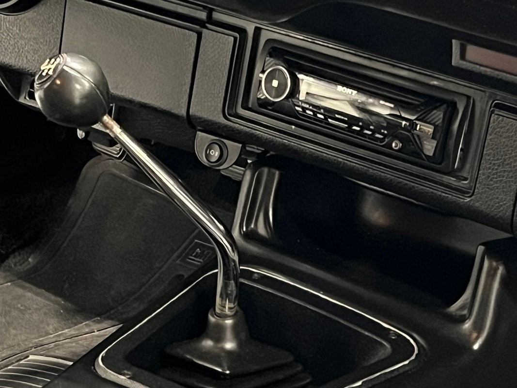 Chevrolet-Camaro-1978-Coupe-29