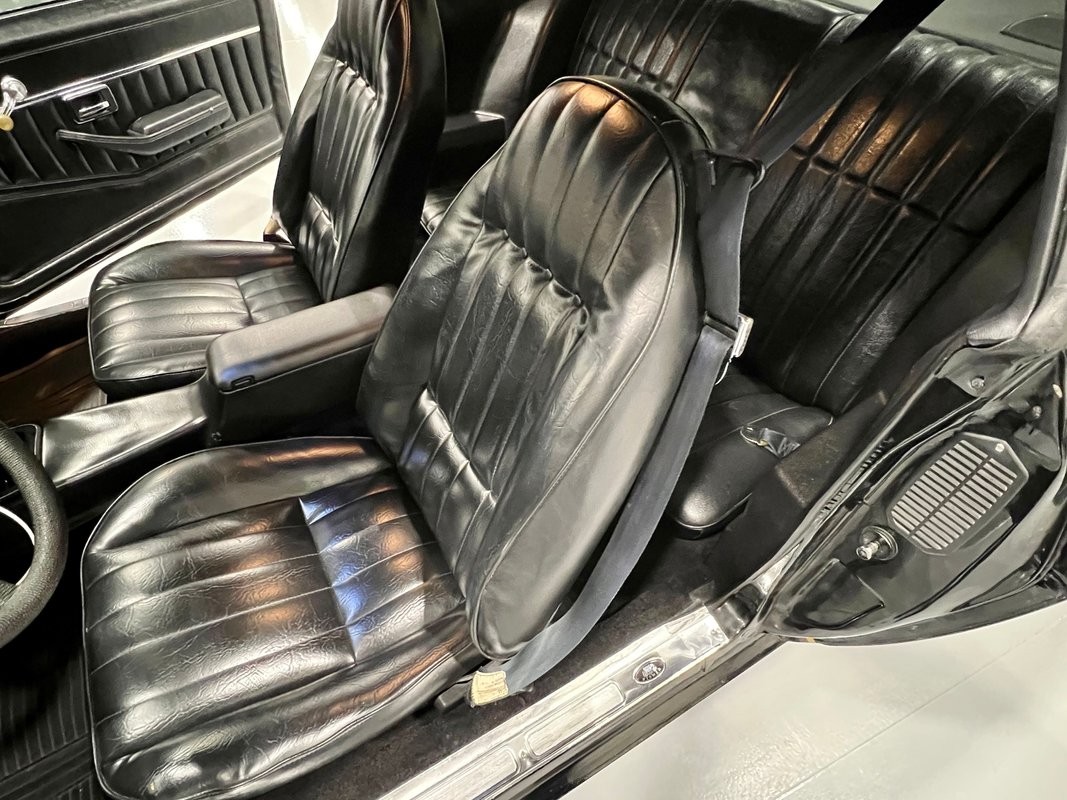 Chevrolet-Camaro-1978-Coupe-30