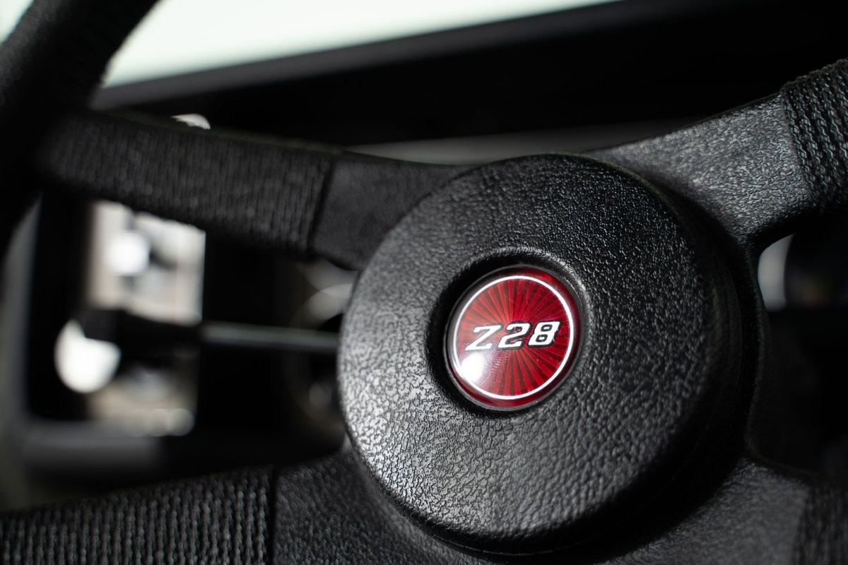 Chevrolet-Camaro-1979-Coupe-19