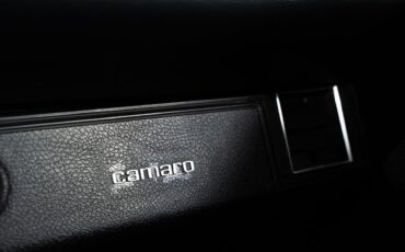 Chevrolet-Camaro-1979-Coupe-30