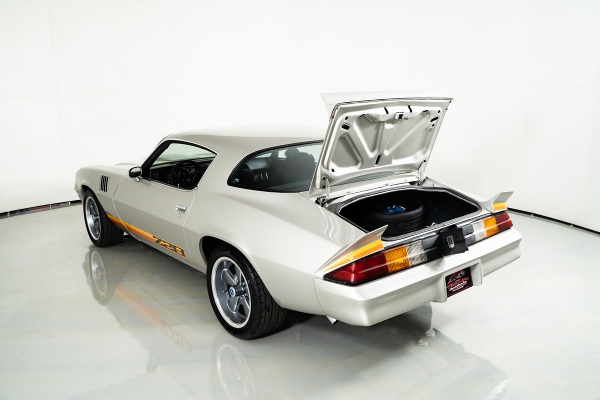 Chevrolet-Camaro-1979-Coupe-36