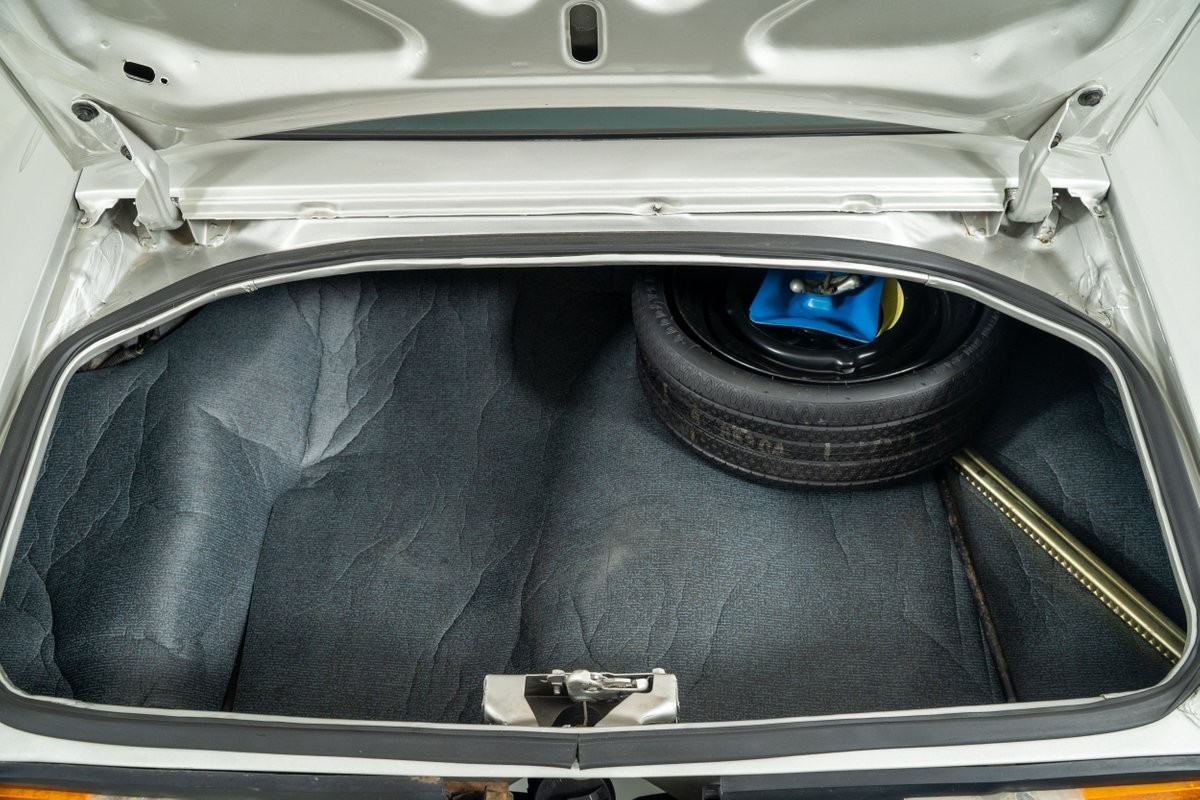 Chevrolet-Camaro-1979-Coupe-37