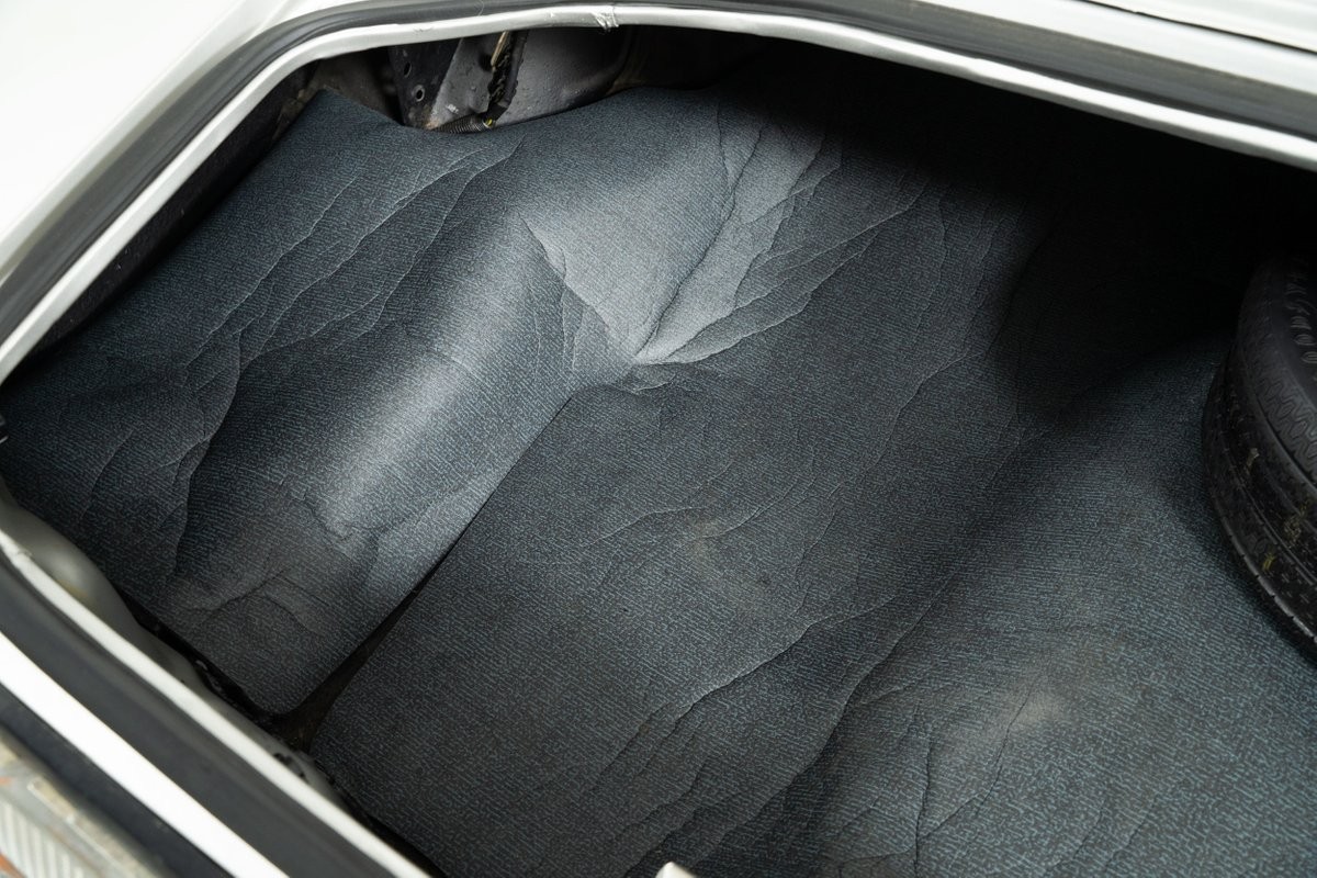 Chevrolet-Camaro-1979-Coupe-38