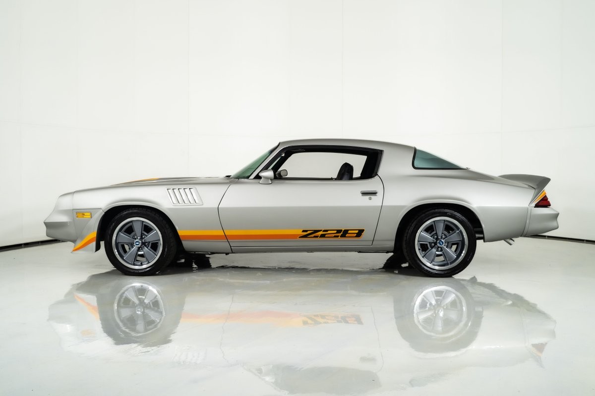 Chevrolet-Camaro-1979-Coupe-5