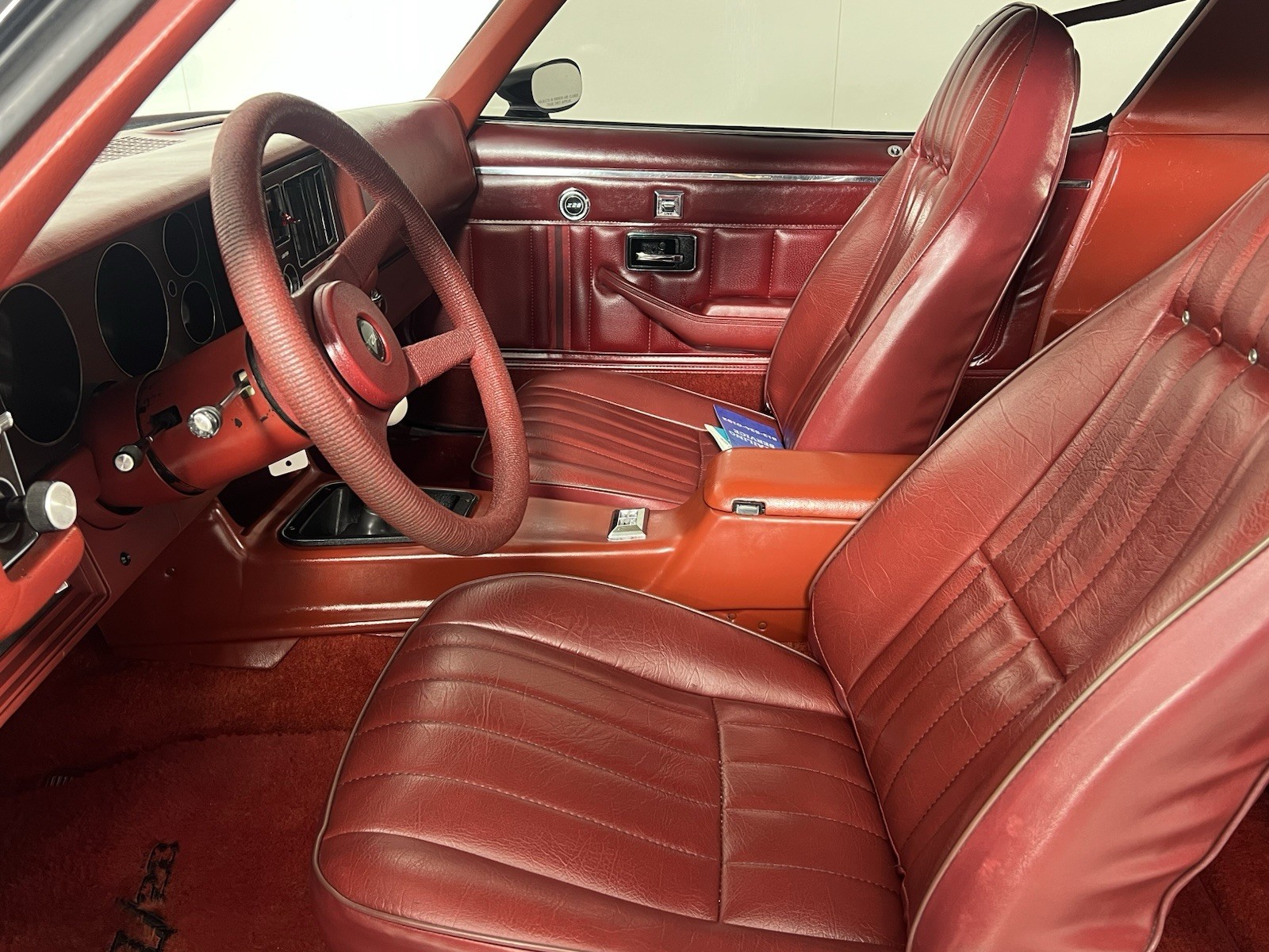 Chevrolet-Camaro-1980-Coupe-12