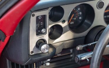 Chevrolet-Camaro-1981-Coupe-38