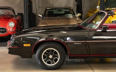 Chevrolet-Camaro-1981-Coupe-4