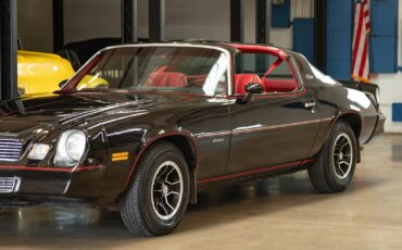 Chevrolet-Camaro-1981-Coupe-9