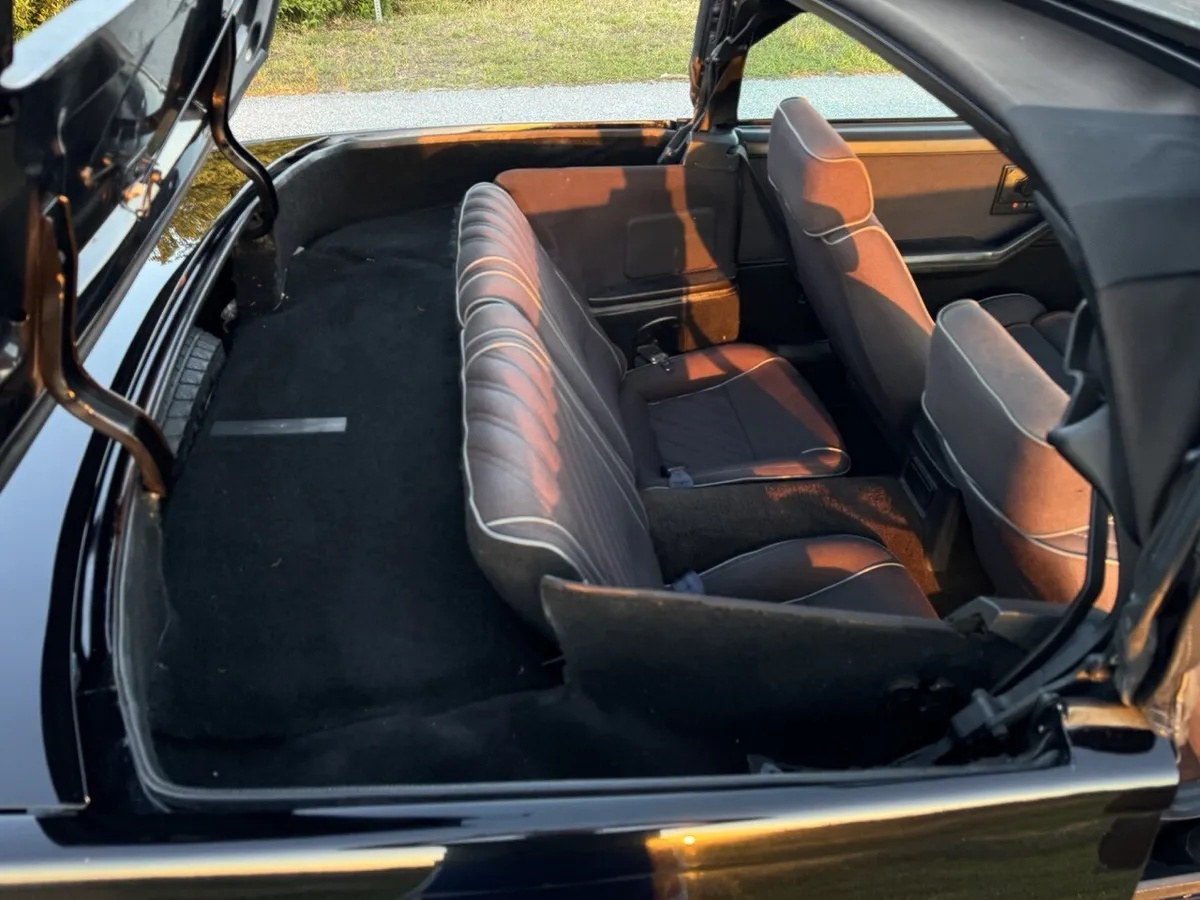 Chevrolet-Camaro-1987-Black-Black-11