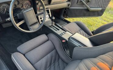 Chevrolet-Camaro-1987-Black-Black-17