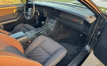Chevrolet-Camaro-1987-Black-Black-19