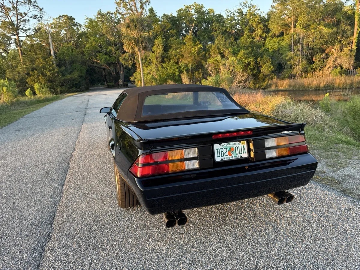 Chevrolet-Camaro-1987-Black-Black-6