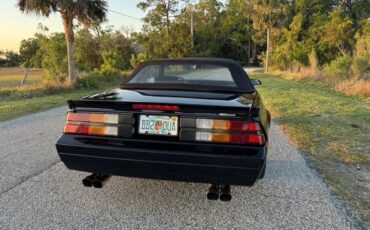 Chevrolet-Camaro-1987-Black-Black-7