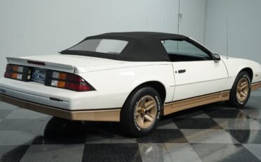 Chevrolet-Camaro-1988-Convertible-11