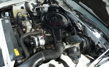 Chevrolet-Camaro-1988-Convertible-29