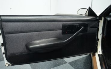 Chevrolet-Camaro-1988-Convertible-32