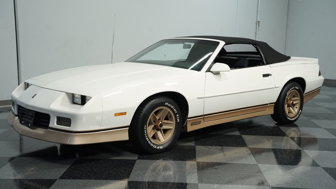 Chevrolet-Camaro-1988-Convertible-6
