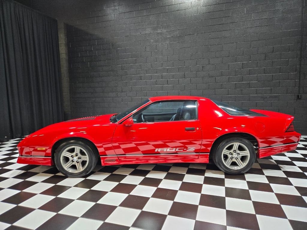 Chevrolet-Camaro-1988-Hatchback-1