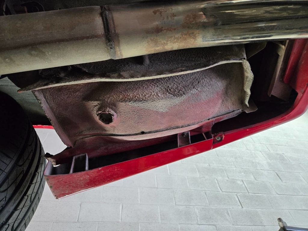 Chevrolet-Camaro-1988-Hatchback-3