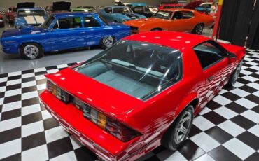 Chevrolet-Camaro-1988-Hatchback-4