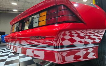 Chevrolet-Camaro-1988-Hatchback-6