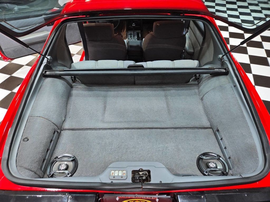 Chevrolet-Camaro-1988-Hatchback-8