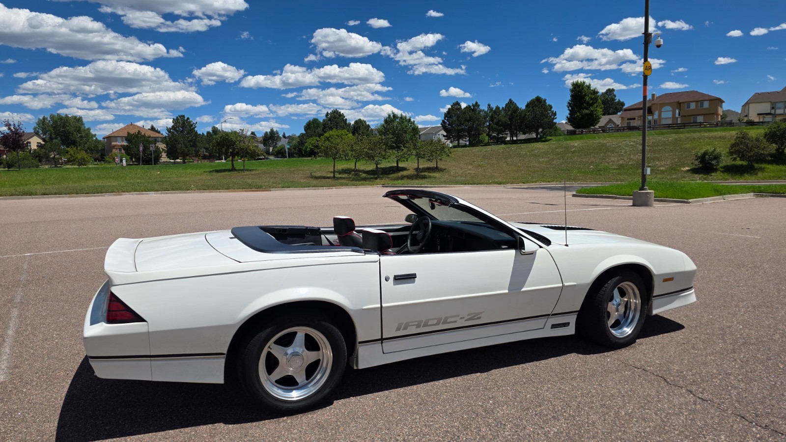 Chevrolet-Camaro-1989-Convertible-14