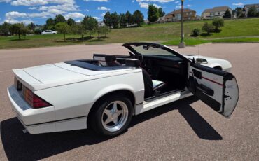 Chevrolet-Camaro-1989-Convertible-22