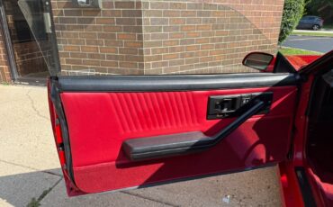 Chevrolet-Camaro-1989-Convertible-26