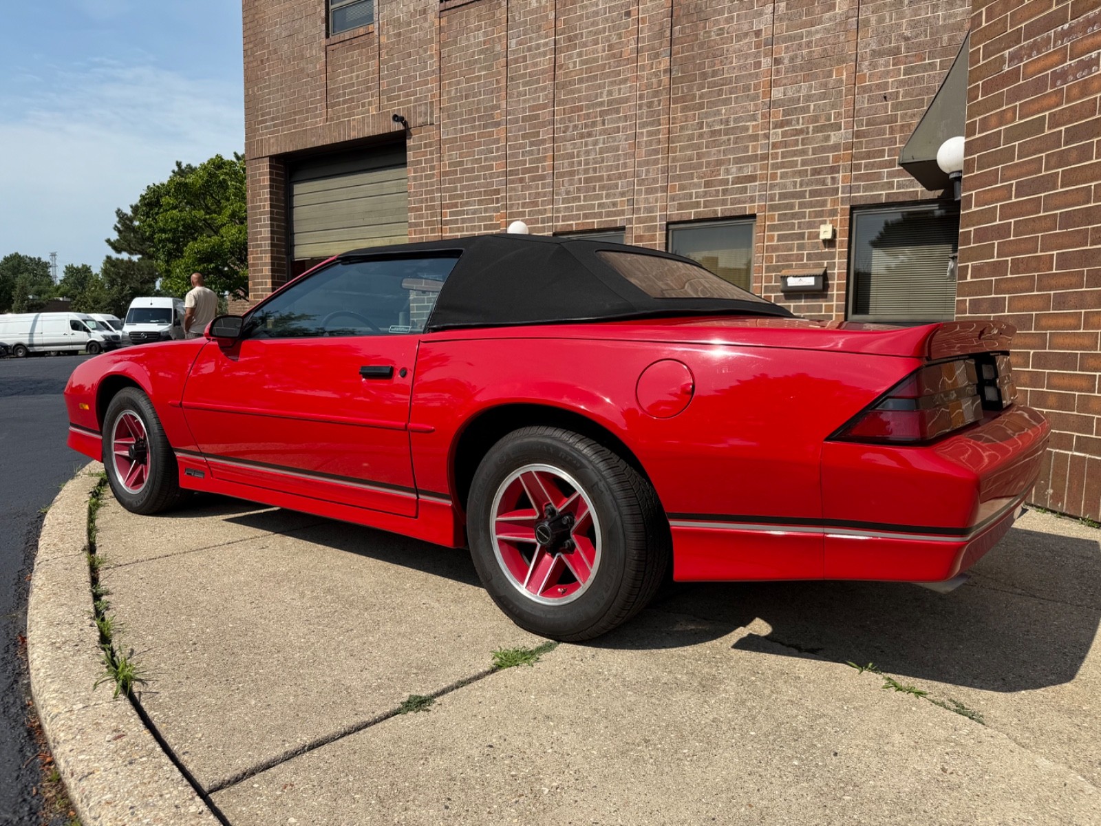 Chevrolet-Camaro-1989-Convertible-3
