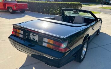 Chevrolet-Camaro-1989-Convertible-31