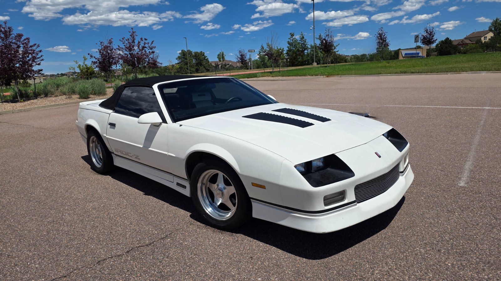 Chevrolet-Camaro-1989-Convertible-4
