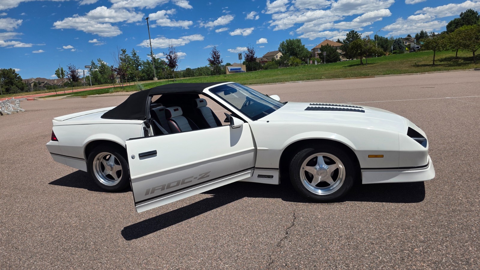 Chevrolet-Camaro-1989-Convertible-9