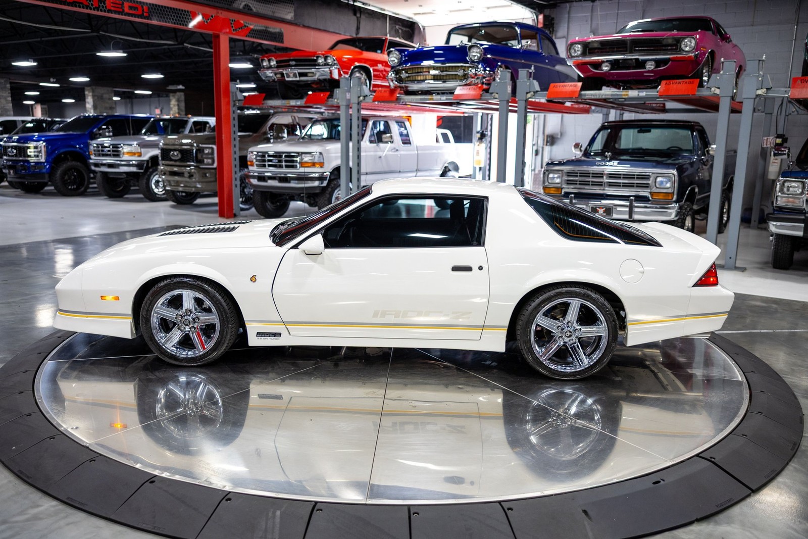 Chevrolet-Camaro-1989-Coupe-10