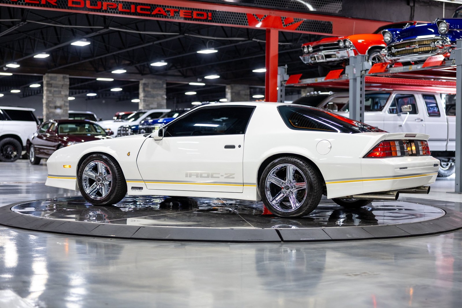 Chevrolet-Camaro-1989-Coupe-11