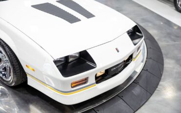 Chevrolet-Camaro-1989-Coupe-23