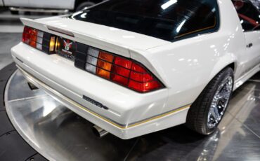 Chevrolet-Camaro-1989-Coupe-28