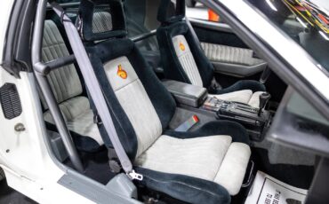 Chevrolet-Camaro-1989-Coupe-35