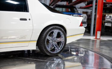 Chevrolet-Camaro-1989-Coupe-9