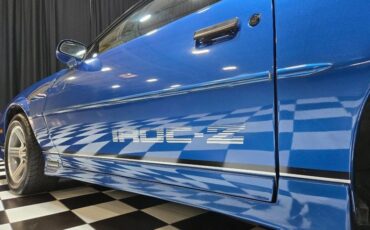 Chevrolet-Camaro-1990-Hatchback-5